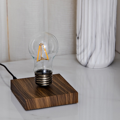 Фото: Левитирующая лампа Lucente с квадратной подставкой-2 Левитирующая лампа Lucente с квадратной подставкой-2